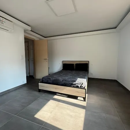 3 Pieces Renove Climatise Apartmán